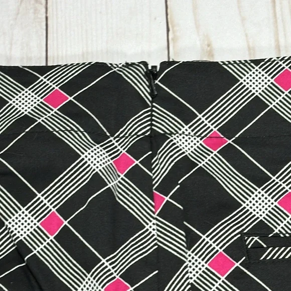 NWT - Lady Hagen golf skort - Picture 5 of 11